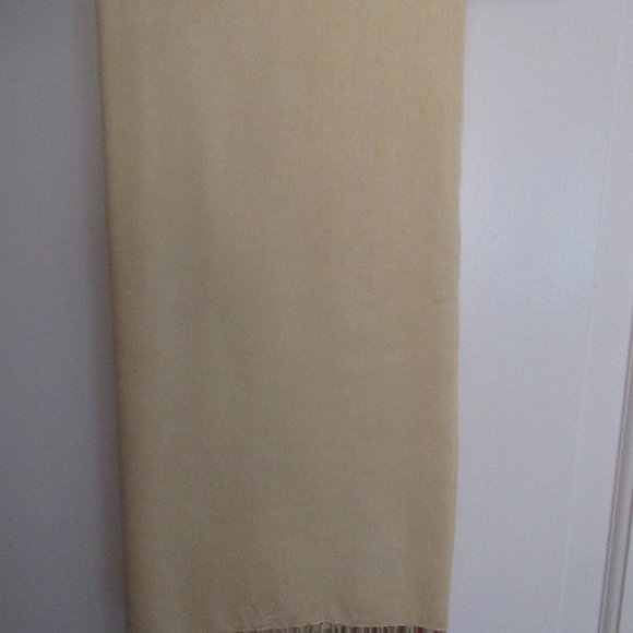 Large Creamy Yellow Pashmina Wrap – Fringed – Lovely